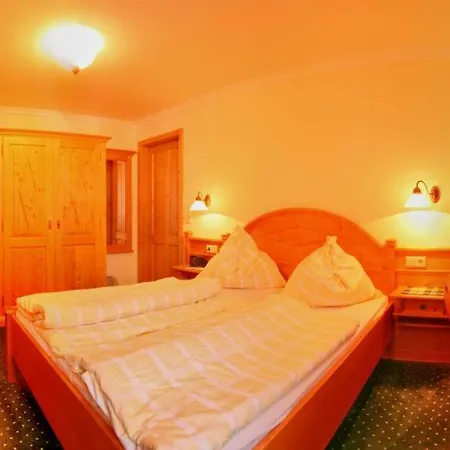 Kreutzer מלון 3*