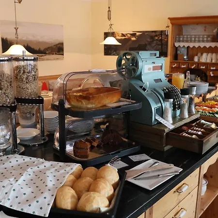 Hotel Kreutzer 3*
