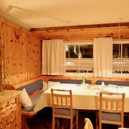 מלון Kreutzer 3*