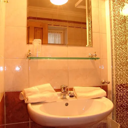 Hotel Kreutzer 3*